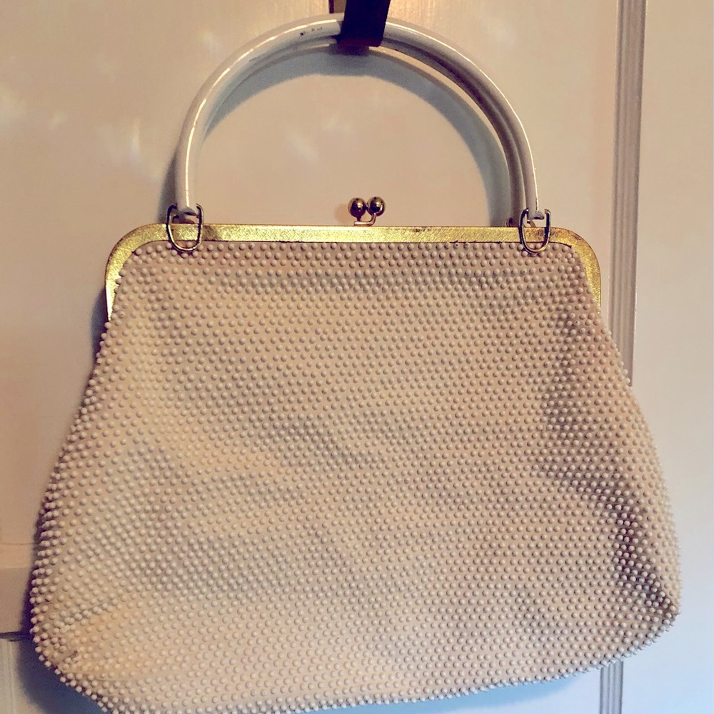 Vintage Lumured 60’s Bubble Bead Purse